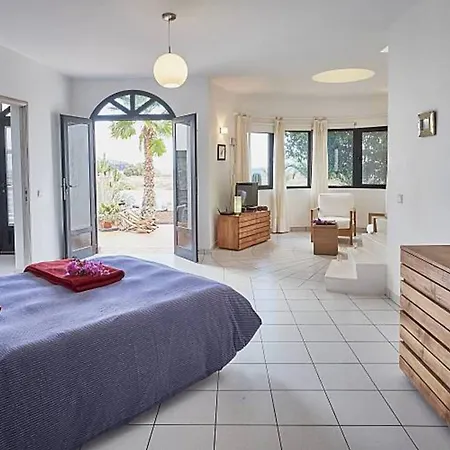 Villa Holiday Villa *